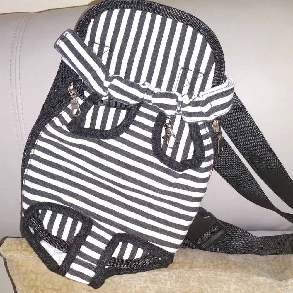 Never Used Small Pet Frontpack Carrier Adjustable Black And White